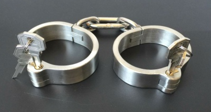 Locking Stainless Steel Wrist Fetish Handcuffs & Restraints Stainless Steel Shackles Handcuffs and Ankle Cuffs Metal Bondage Gear Mature