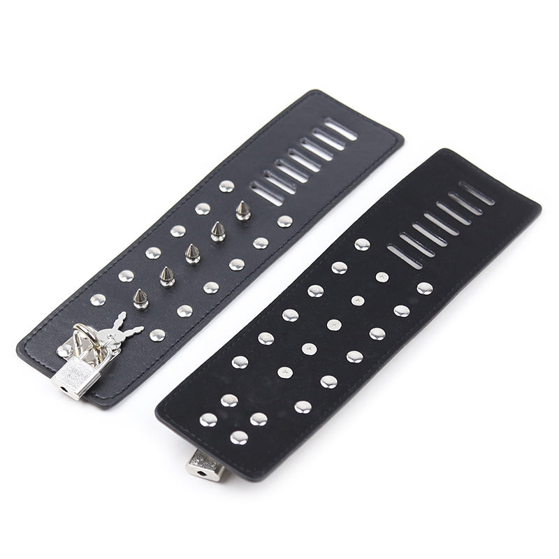 Collar and Handcuffs with Spikes